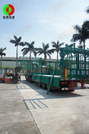 山東客戶定制的蔬菜清洗加工生產(chǎn)線順利出貨！