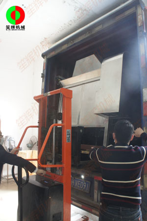 客戶定制非標(biāo)油炸機測試完成順利出貨!