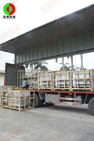 毛刷清洗去皮機及洗菜機等設(shè)備交付河北客戶！