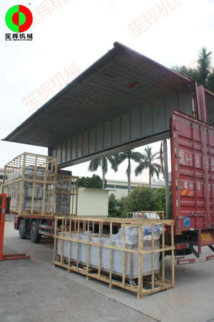 氣泡洗菜機(jī)、渦流洗菜機(jī)等多套蔬果清洗加工設(shè)備交付上?？蛻?！