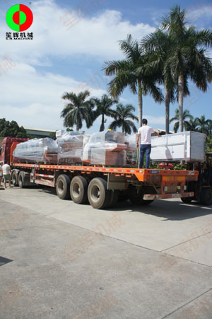 廣西某新建大型食品加工配送中心訂購(gòu)的大批設(shè)備準(zhǔn)備裝車駐場(chǎng)！