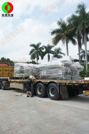 經(jīng)銷定購(gòu)的渦流洗菜生產(chǎn)線等凈菜加工設(shè)備又又又裝車發(fā)貨了！