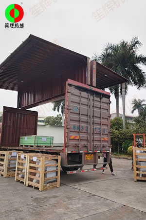 山東王小姐的一批蔬果加工設(shè)備裝車發(fā)貨交付！