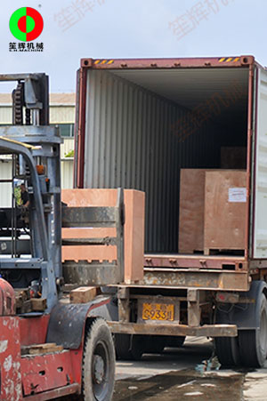 印尼客戶蔬果加工設(shè)備裝柜交付！